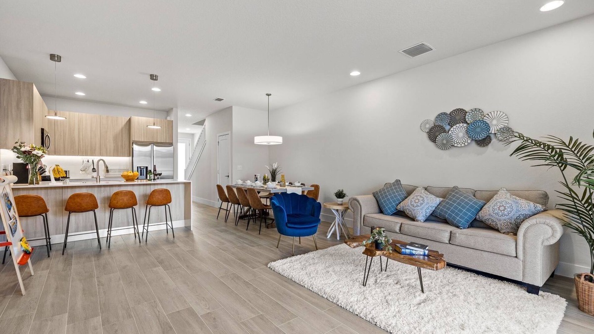 Silver Creek House | 3BR Pool Home + Bonus Lounge w/Daybed WiFi Sleeps 10