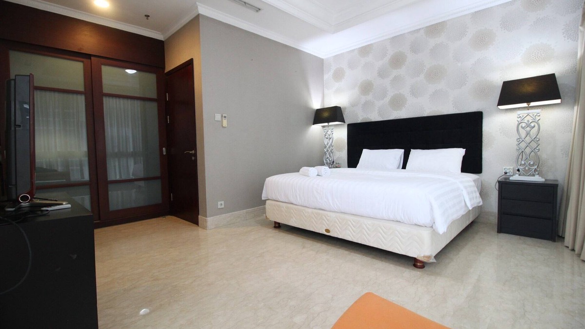 Sudirman Central Business District Apartment | 3BR Primest Location The Capital Residence SCBD By Travelio