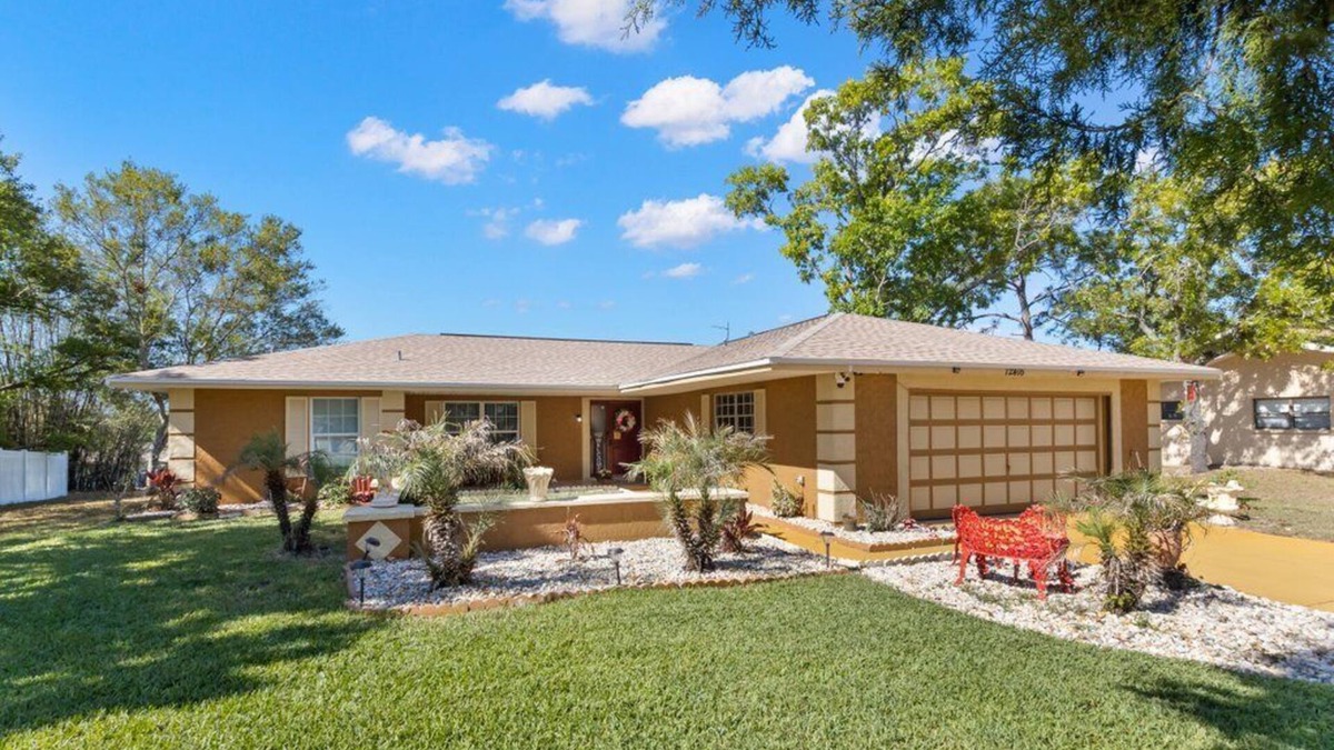 Spring Hill House | 3BR Roman Oasis: Caesar's Place + Heated Pool