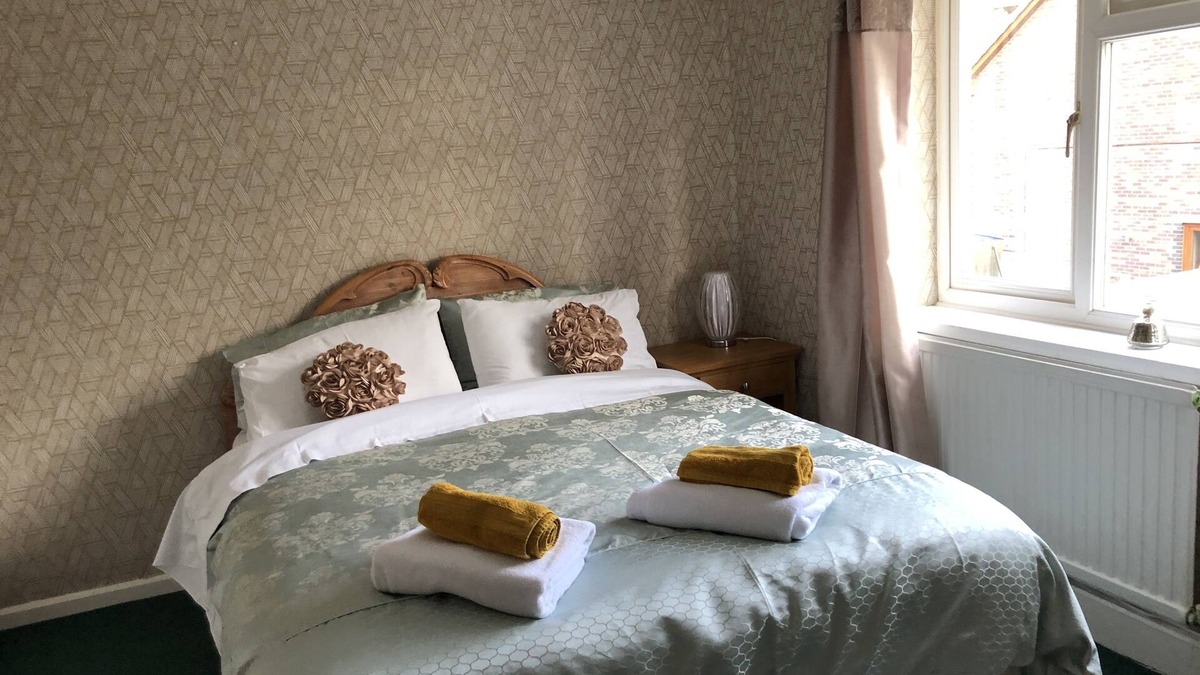 Pontneddfechan House | 3br-Sleeps6-Garden-Mountain &near 4 Falls Walks on