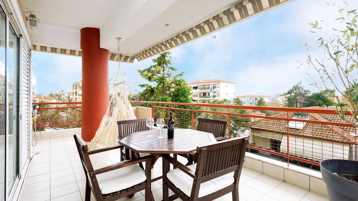 Perea Apartment | 3BR Suite 300mts from the Beach