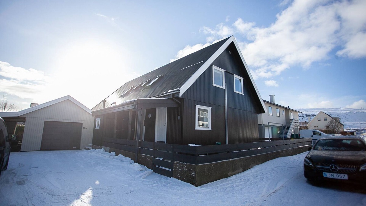 Hoyvik Villa | 3BR - Townhouse - Free Parking -Tórshavn
