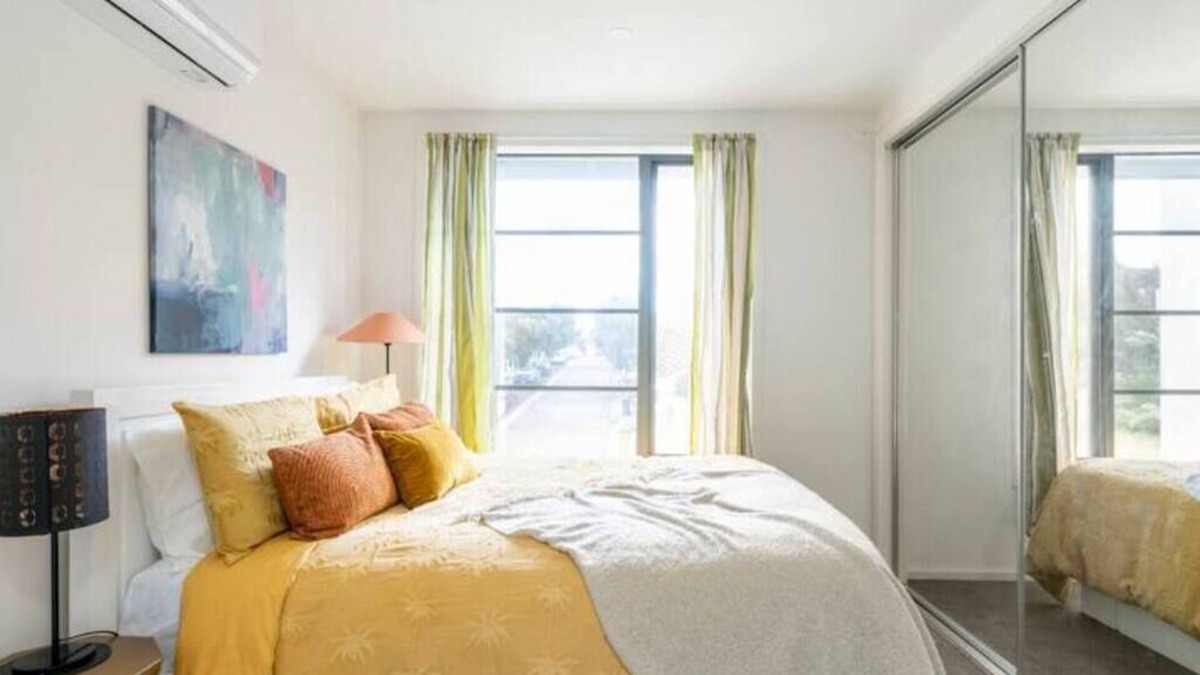 Bundoora House | 3BR townhouse in Latrobe uni