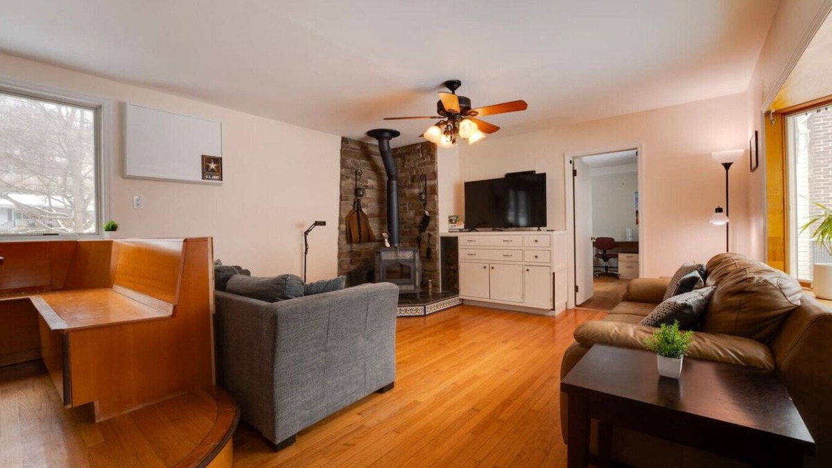 Highland Falls House | 3BR West Point Retreat-3min to Back Gate+ King Bed