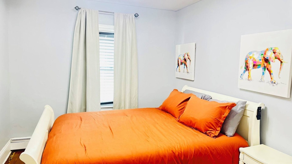 Pawtucket Apartment | 3BRplushGem,ClosetoAll,Brown,RIC,casino,Downtown,MBTAstation,MASS and many more