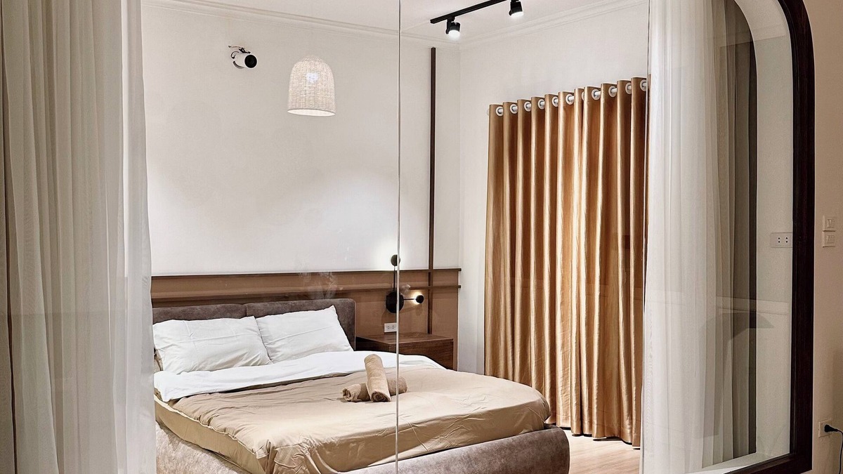 Hang Trong Apartment | 3BRs-OldQuarter-HoanKiemLake-TheChurchView