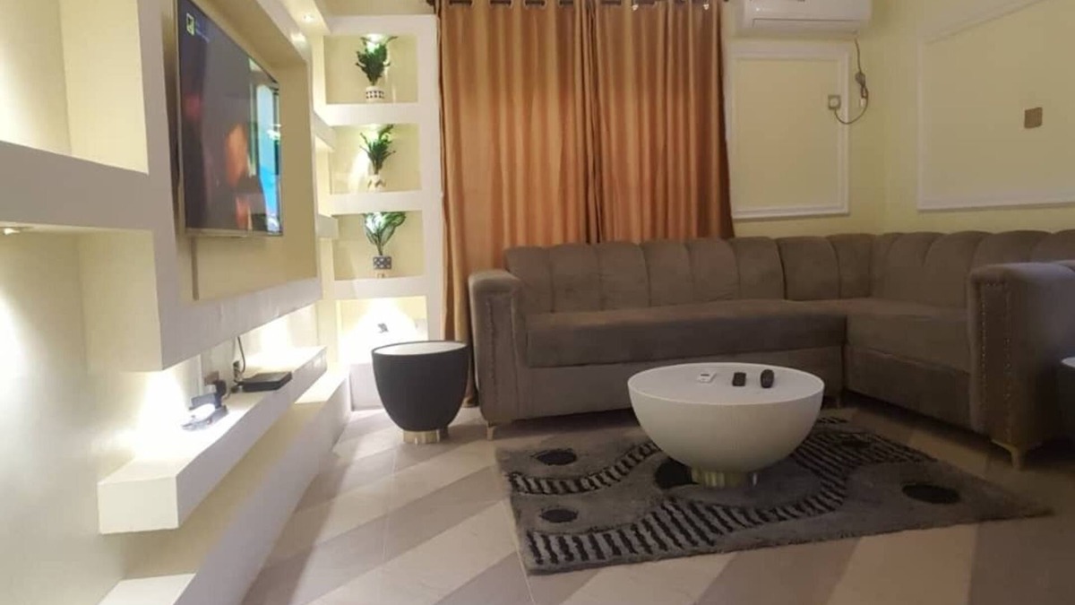 Oshodi-Isolo Apartment | 3JD Lavishly Furnished 3 Bed Apartments
