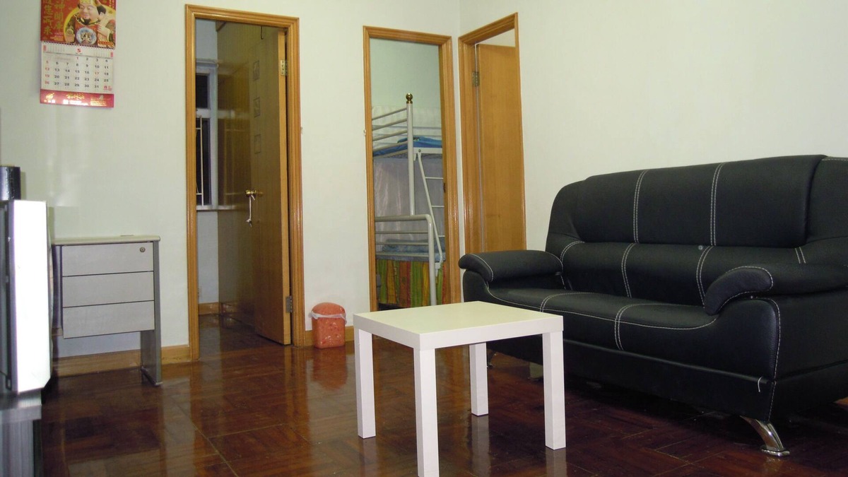 Mong Kok Apartment | 3mins MTR, 2bdrm Apt At Ladies MArket