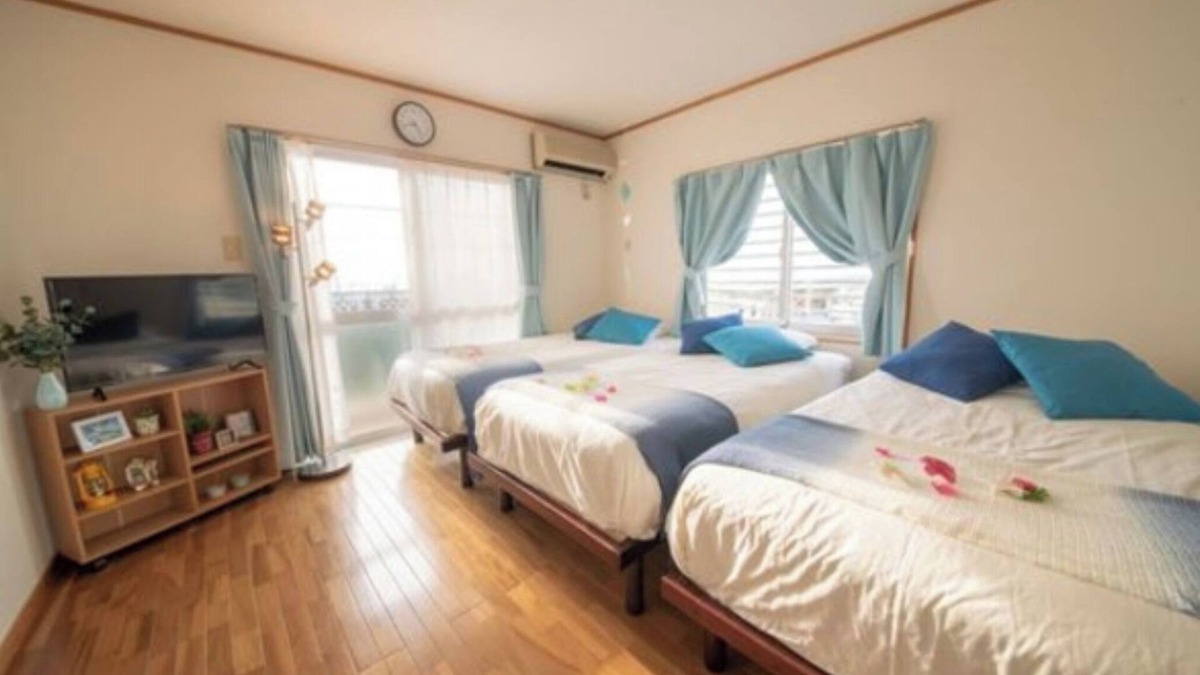 Tokeshi Hotel | 3rd and 4th floors Ocean view Westernstyle triple room Room only/Nakagami-gun Okinawa