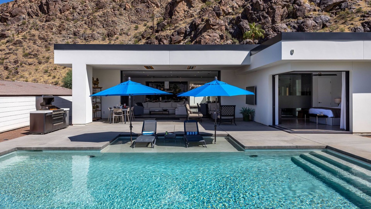 Araby Cove House | 3rd Rock - Designed for the Luxury Vacation Experience!