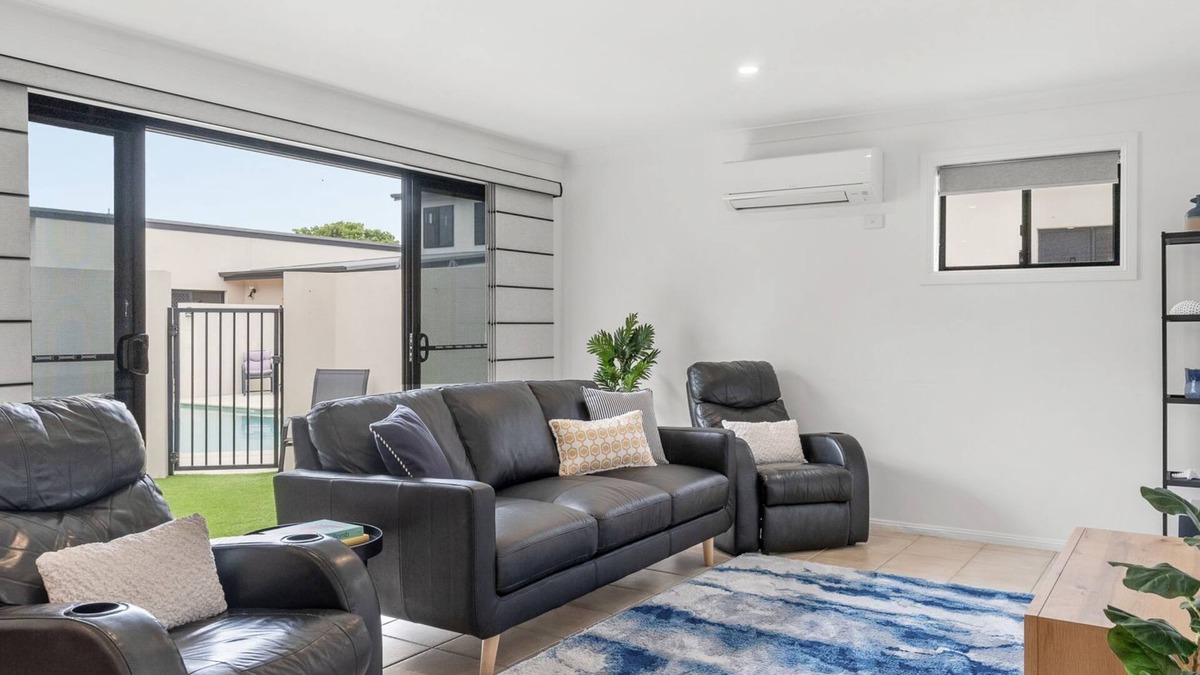 Evans Head House | 4-21 Maple Lane - Modern Townhouse