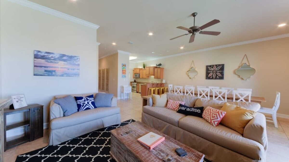 Pensacola Beach House | 🌞 4.5 Bedroom 3 Bath townhome with 2 community pools 🏖️