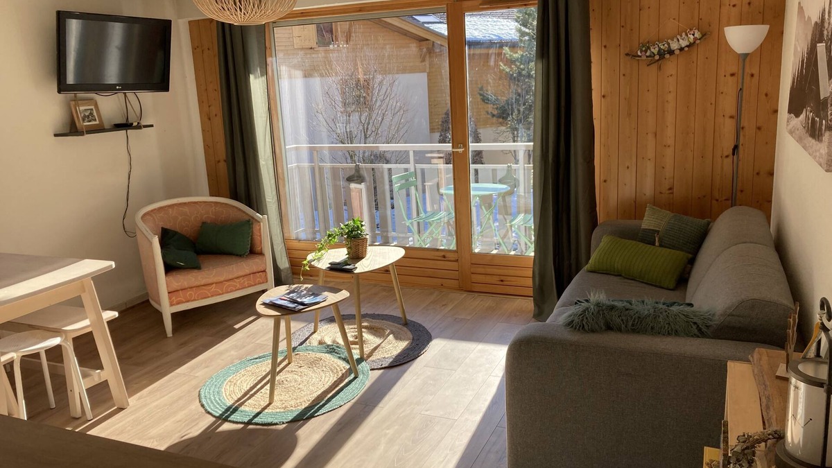 Saint-Jean-de-Sixt Apartment | 4-6 person apartment near village center
