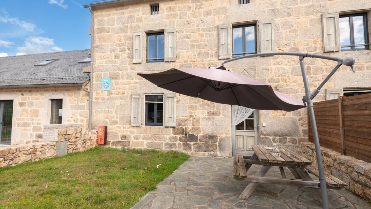 Albaret-le-Comtal House | 4/6 person gîte at Ferme Lionnet