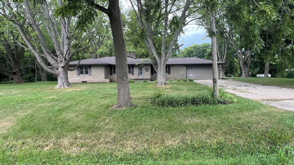 Morris House | 4 bdrm country house w hunting possibilities in Morris