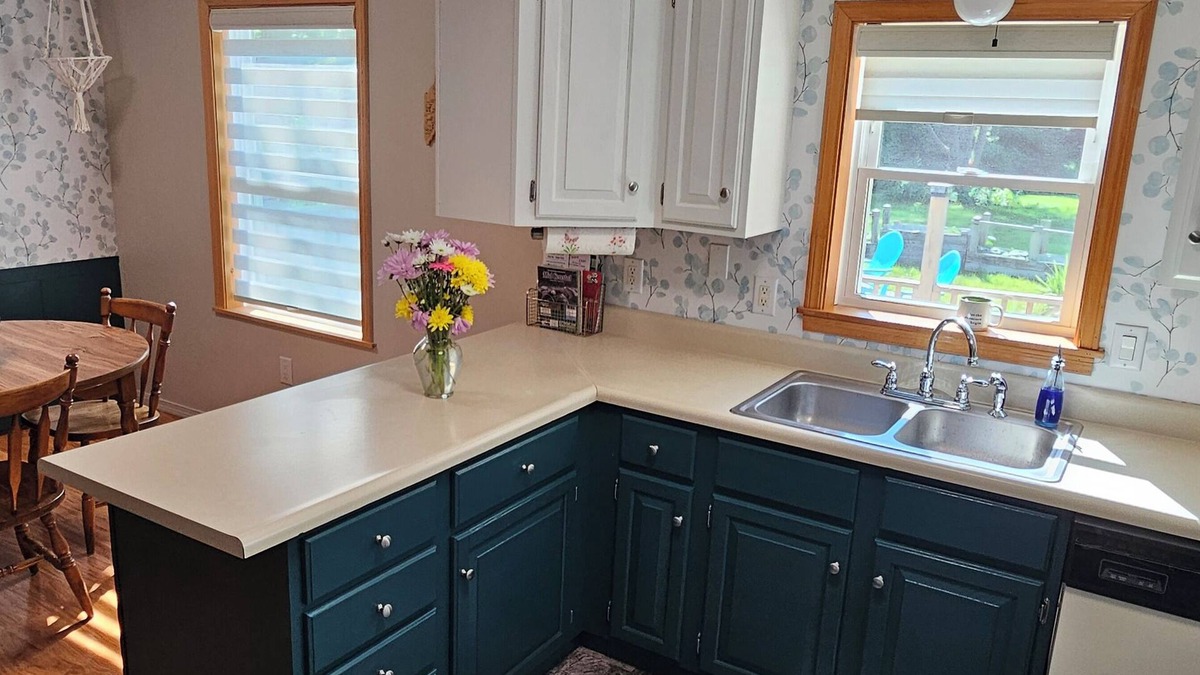Belfast House | 4 Bed, 2 Bath located on Private Drive near Downtown Belfast