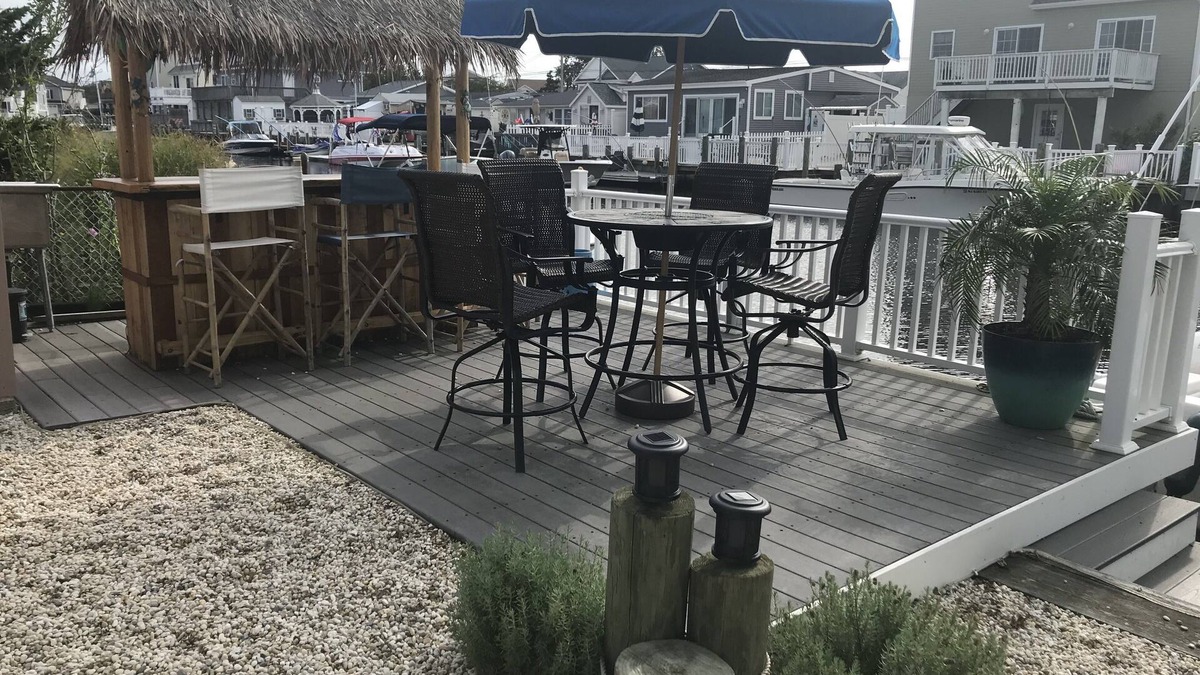 Beach Haven West House | 4 bed 2 bath house on lagoon close to beach