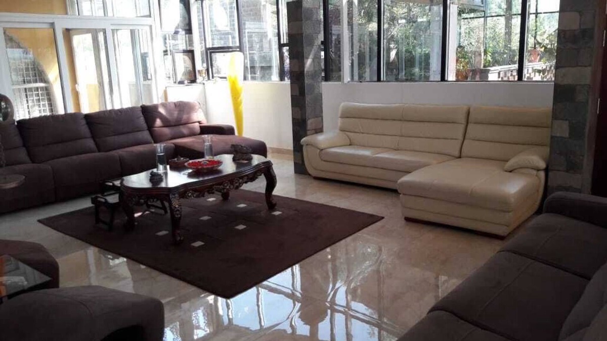 Stone House Area Bed & Breakfast | 4 bed 3 bath bungalow sleeps up to 10 people (inc. breakfast)