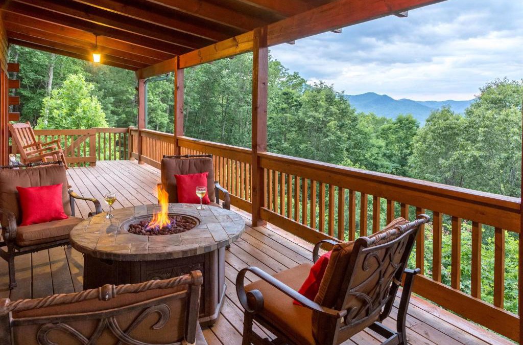 Sylva House | 4 Bed 4 Bath Vacation home in Sylva