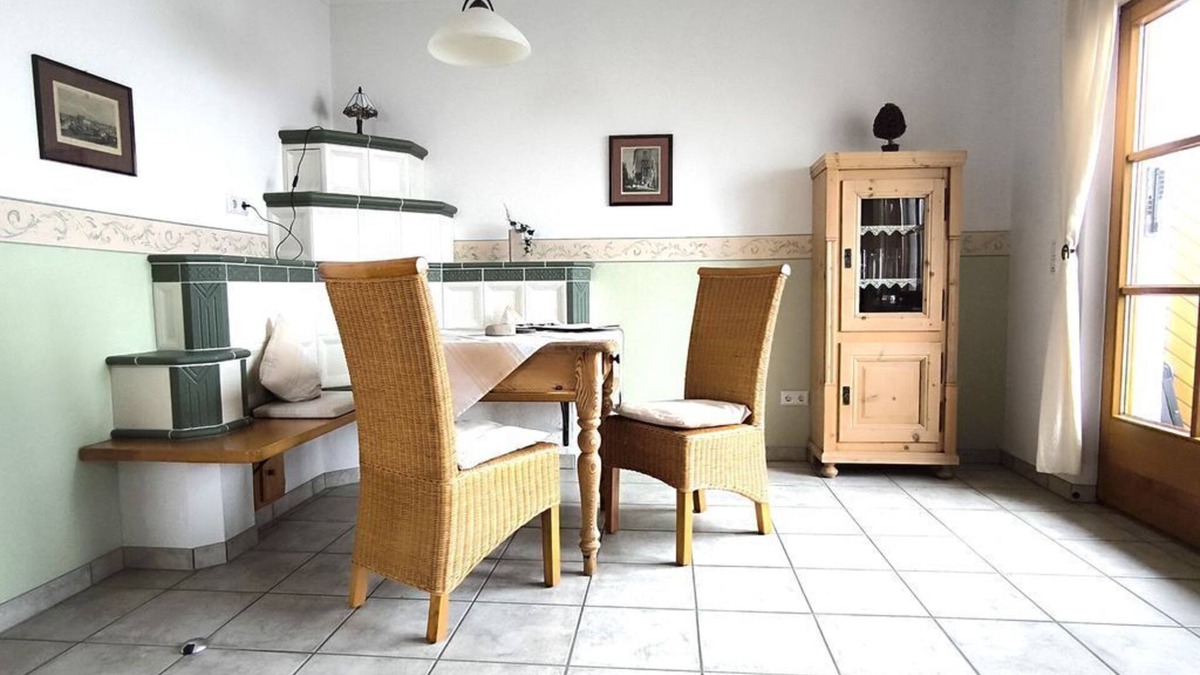 Langscheid Apartment | 4-bed apartment Nürburg - Ferienwohnungen Haus Marianne