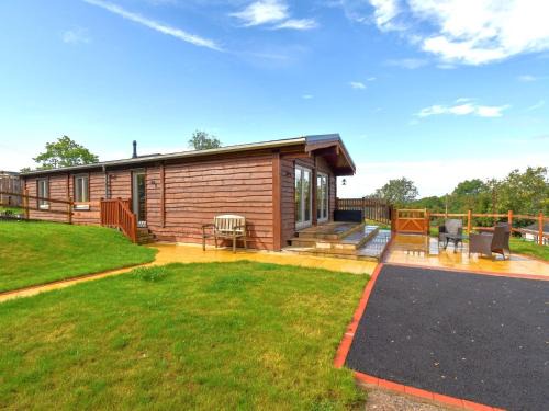 Coalbrookdale House | 4 Bed in Sheinton 93398
