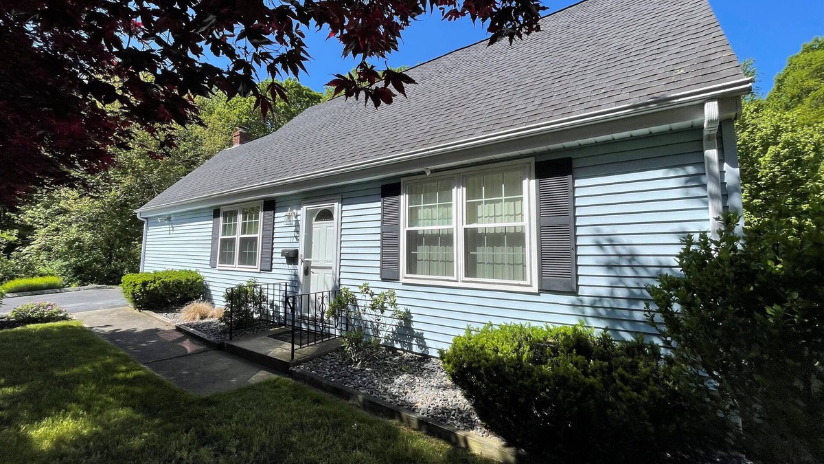 Westerly House | 4 bedrm, 2 bath home minutes to downtown Westerly, Watch Hill, Westerly beaches
