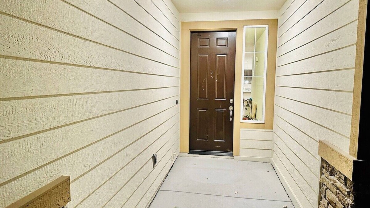 Fernley House | 4-Bedroom/2-Bath/Pet OK/Sleeps13