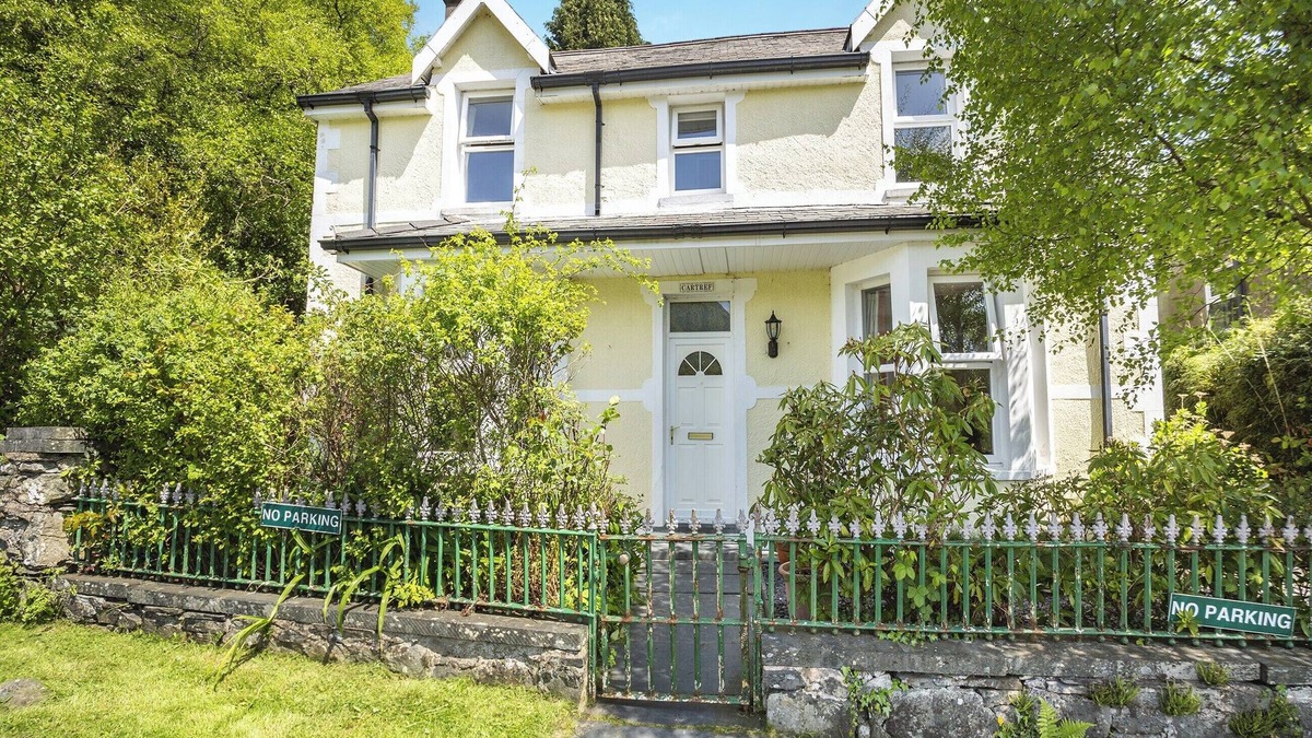 Gwynedd- Snowdonia Cottage | 4 bedroom accommodation in Capel Curig, Betws-y-Coed