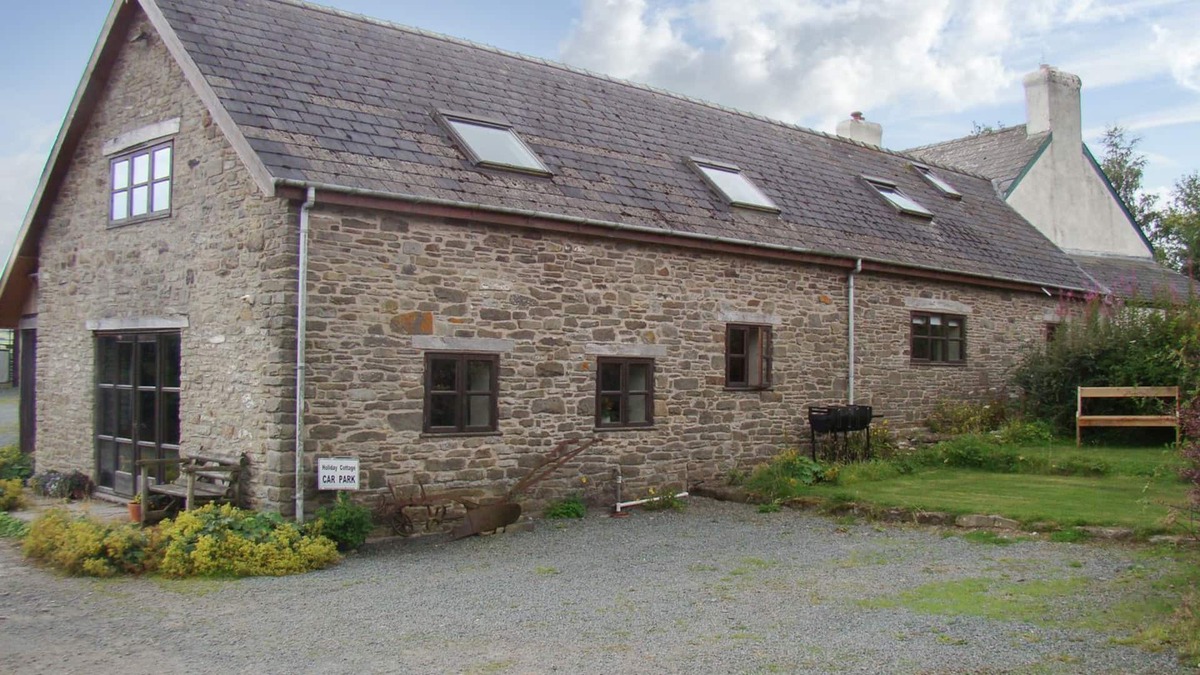 Westbrook Court Cottage | 4 bedroom accommodation in Painscastle, near Hay-on-Wye
