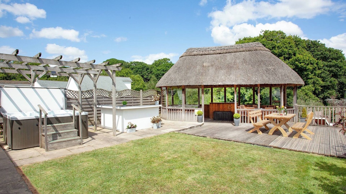 Cheriton Bishop Cottage | 4 bedroom accommodation in Cheriton Bishop