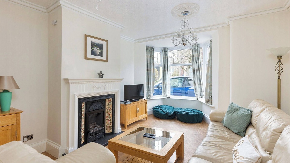 Lytham St. Anne's Cottage | 4 bedroom accommodation in Lytham St Annes
