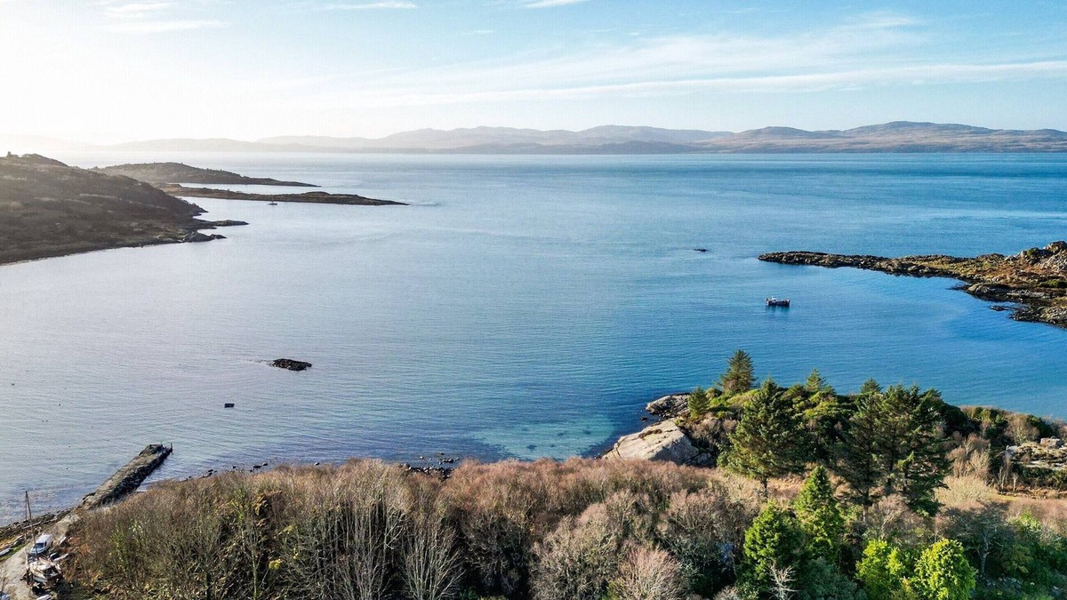 Tayvallich Cottage | 4 bedroom accommodation in Tayvallich, near Lochgilphead