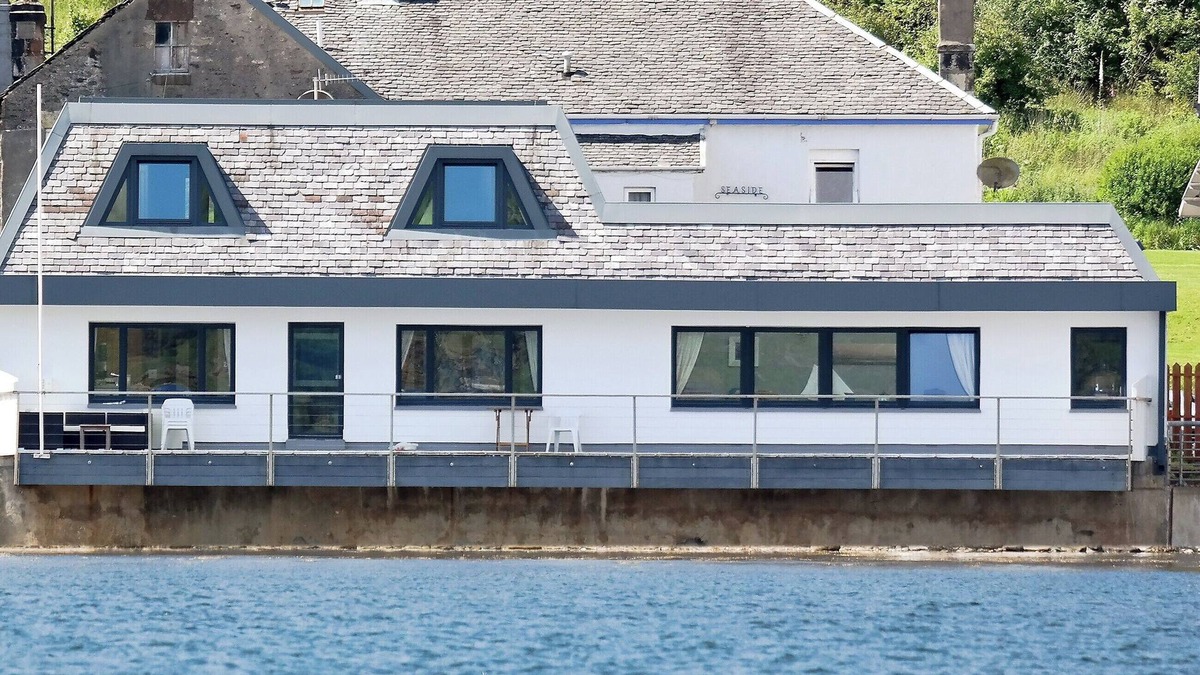 Tighnabruaich Cottage | 4 bedroom accommodation in Tighnabruaich