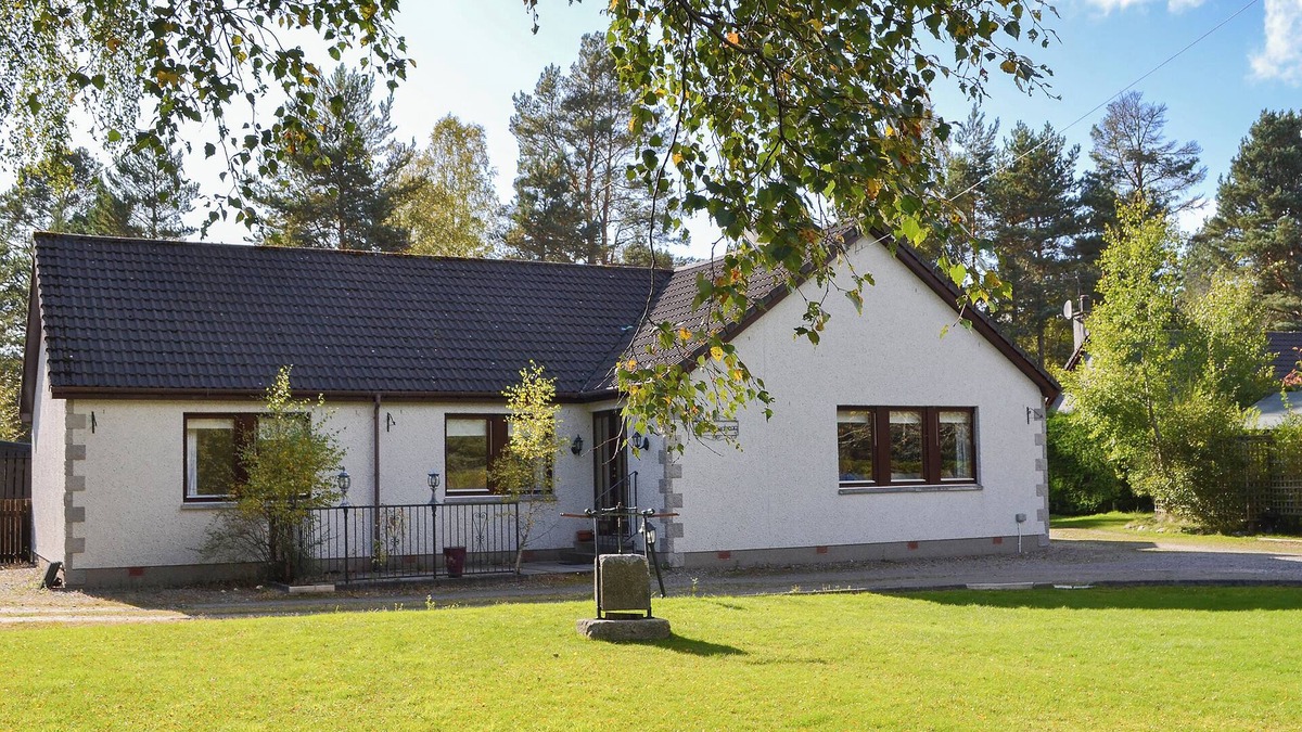 Nethy Bridge Cottage | 4 bedroom accommodation in Nethy Bridge, near Aviemore