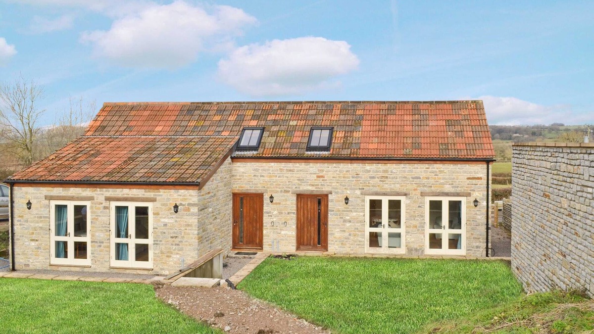 Glastonbury Cottage | 4 bedroom accommodation in West Pennard, near Glastonbury