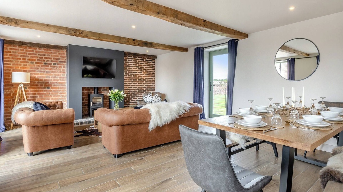 Shrewsbury Cottage | 4 bedroom accommodation in Betton Strange, near Shrewsbury