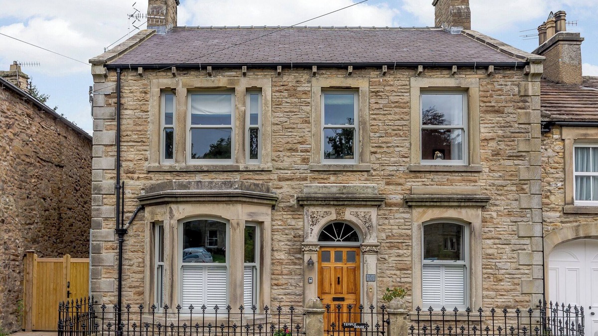 Leyburn Cottage | 4 bedroom accommodation in West Burton