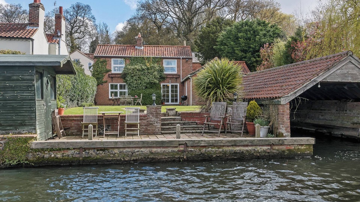 Coltishall Cottage | 4 bedroom accommodation in Coltishall