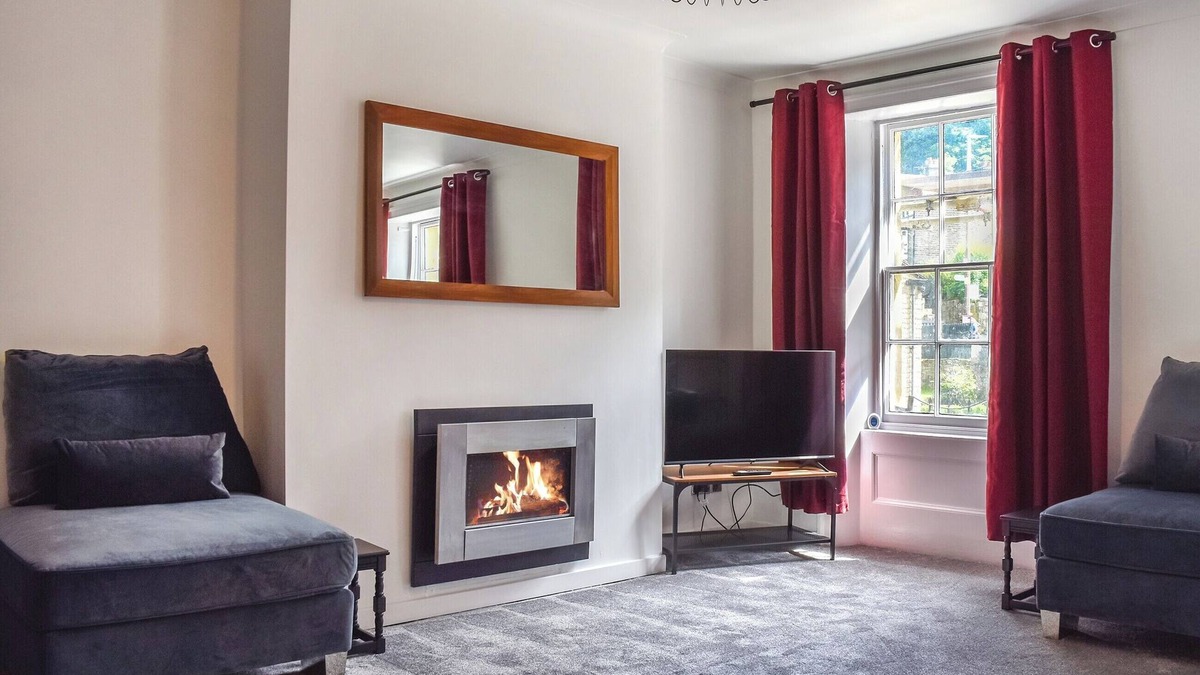 Hepworth Cottage | 4 bedroom accommodation in Holmfirth