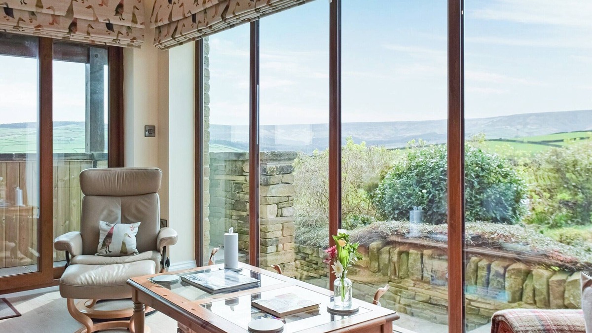 Holmfirth Cottage | 4 bedroom accommodation in Holmfirth