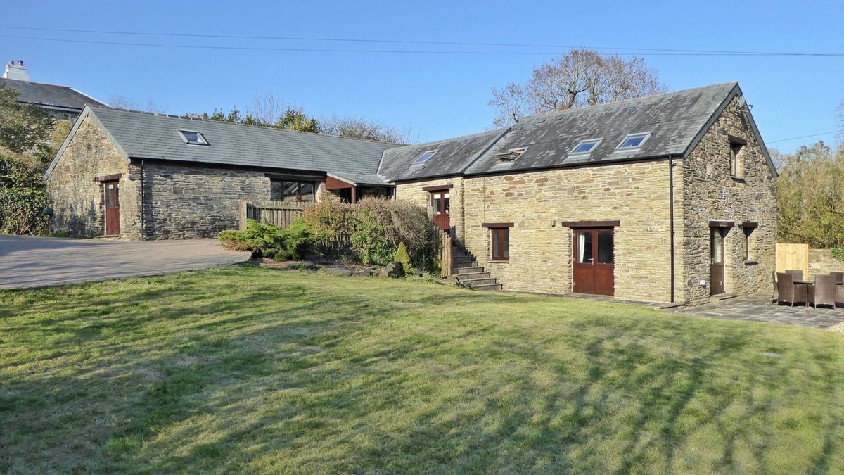 Liskeard Cottage | 4 bedroom accommodation in Menheniot