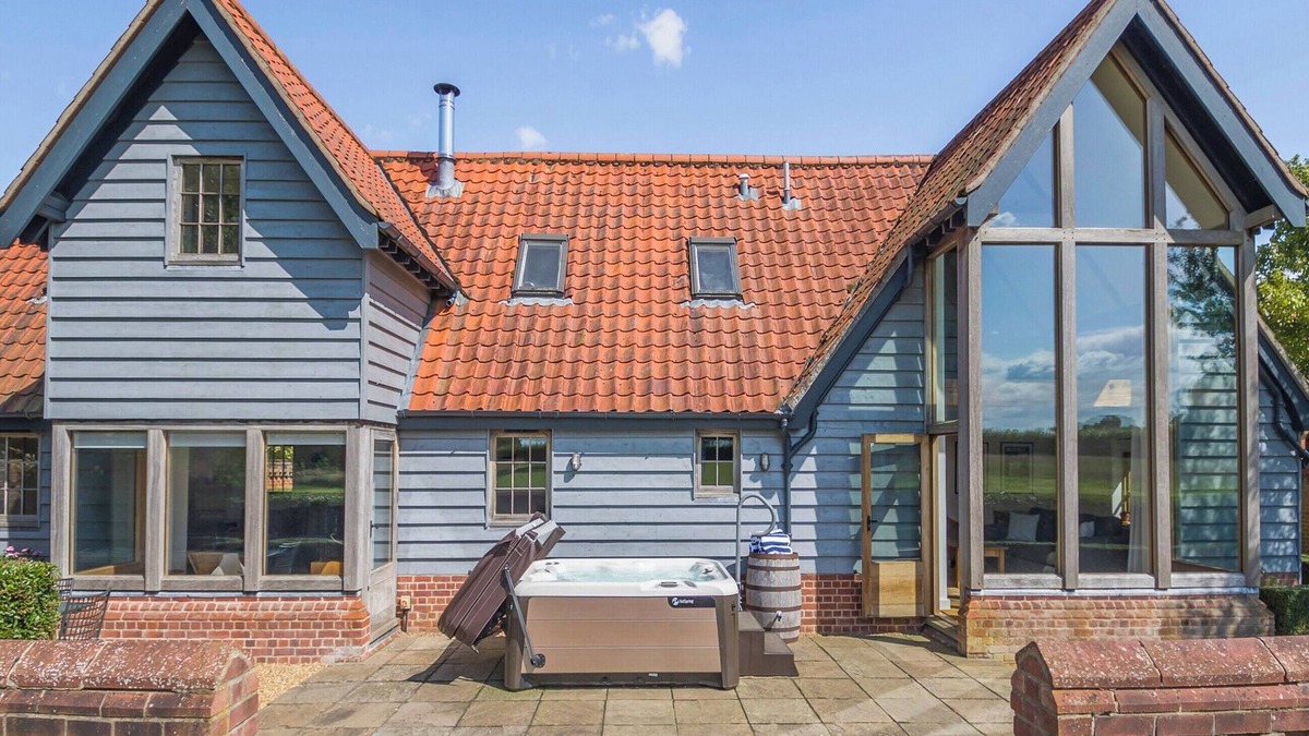 Hethel Cottage | 4 bedroom accommodation in Quidenham