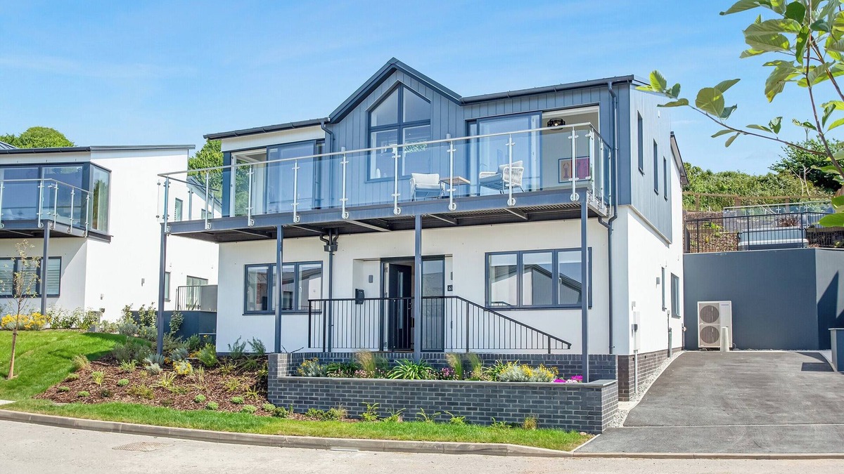Appledore Cottage | 4 bedroom accommodation in Appledore, near Westward Ho!