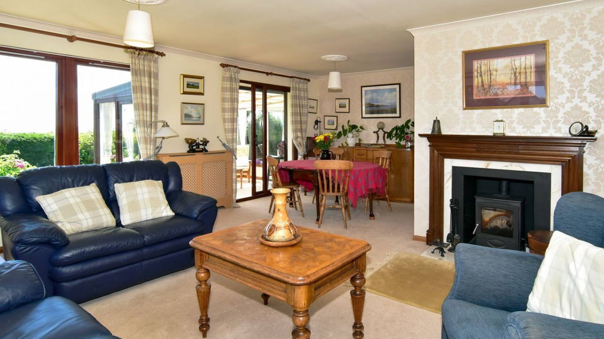 Saint Cyrus Cottage | 4 bedroom accommodation in St Cyrus, near Banchory