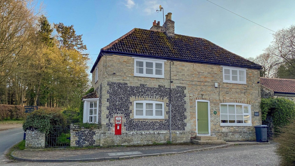 Brandon Cottage | 4 bedroom accommodation in Santon Downham, near Brandon