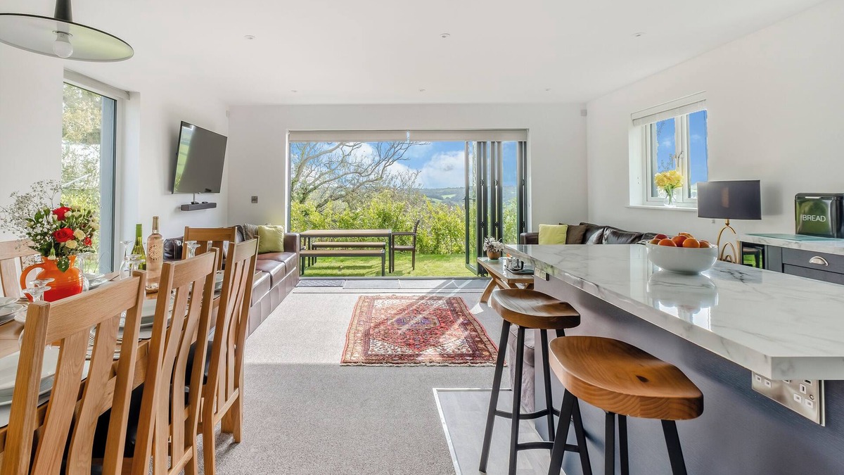 Newport East Cottage | 4 bedroom accommodation in Newport