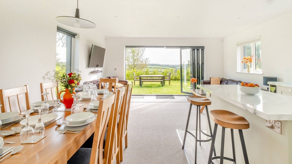 Newport East Cottage | 4 bedroom accommodation in Newport