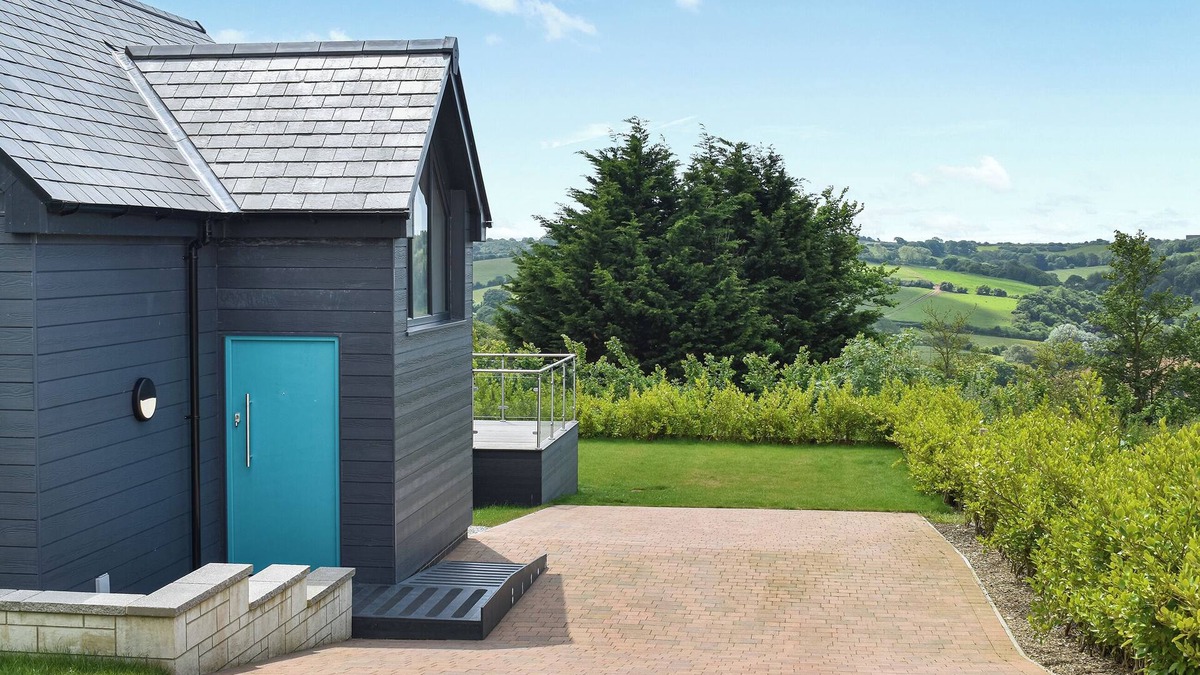 Newport East Cottage | 4 bedroom accommodation in Newport