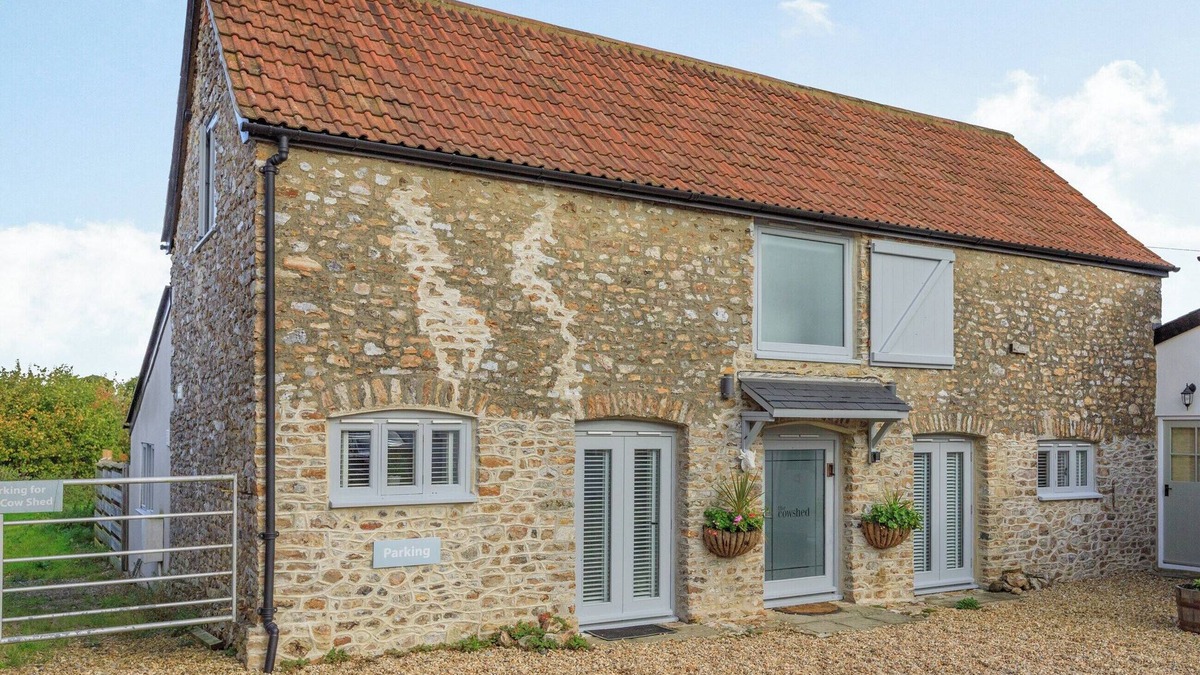 Bishopswood Cottage | 4 bedroom accommodation in Bishopswood, near Honiton