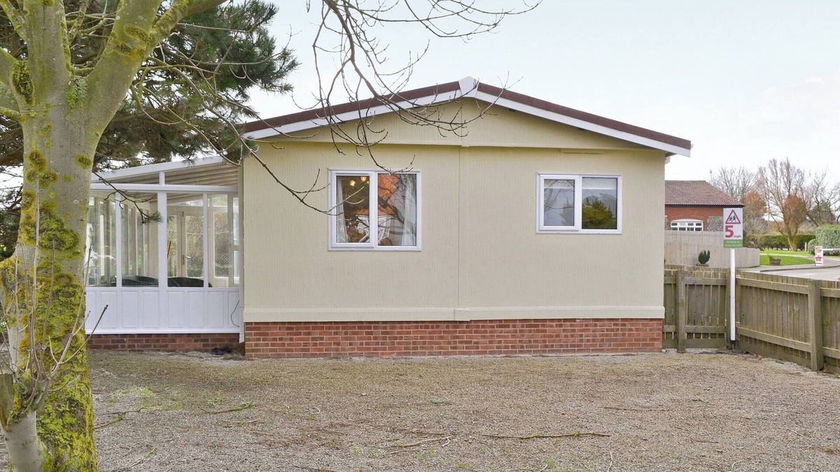 East Runton Cottage | 4 bedroom accommodation in East Runton, near Cromer